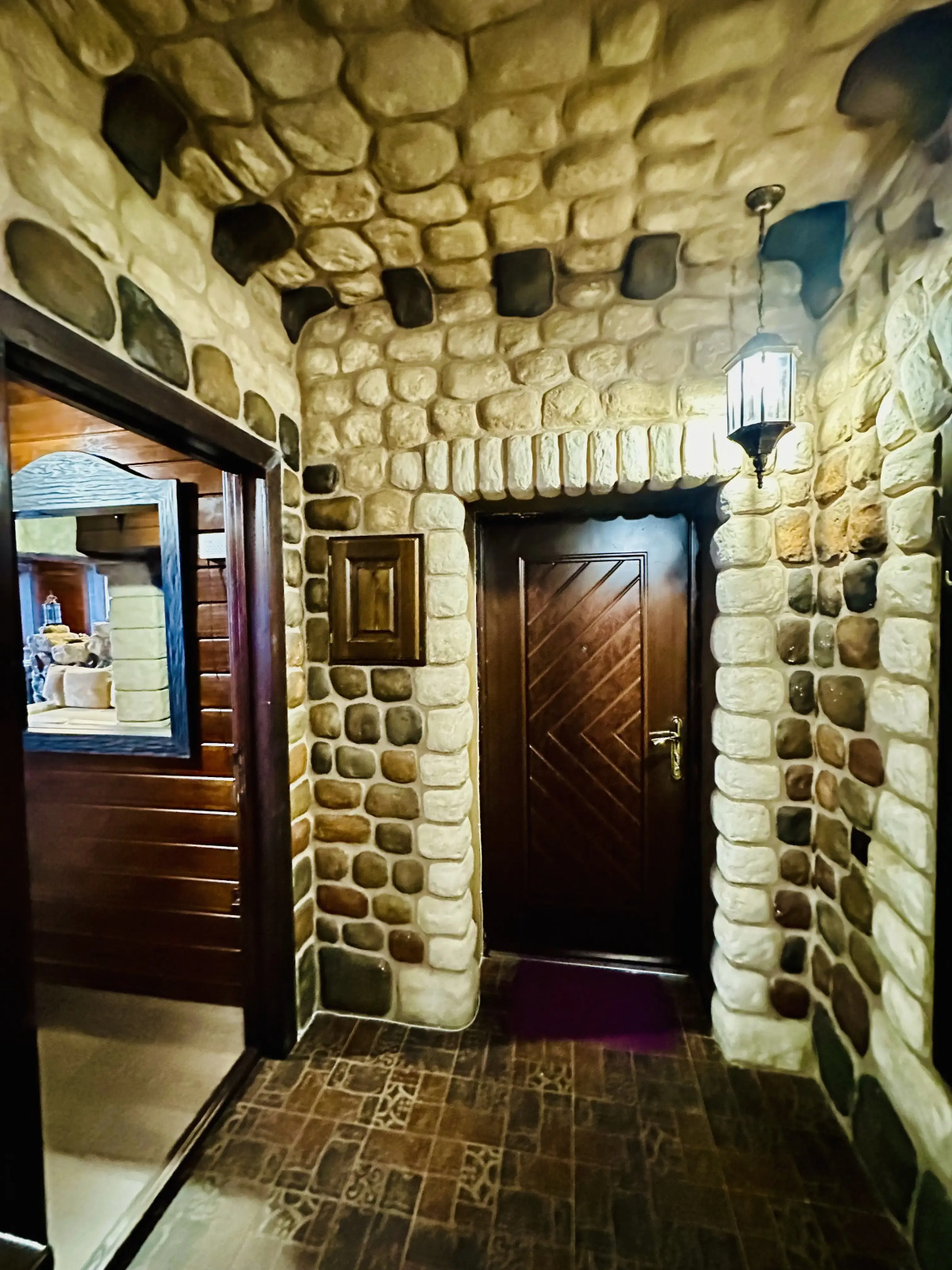 Квартира на Аланской, 25 "Пентхаус"