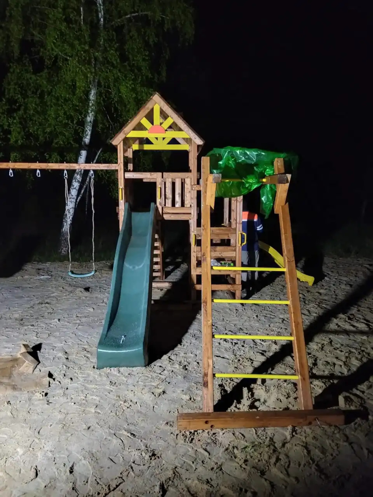 Отель Шепот