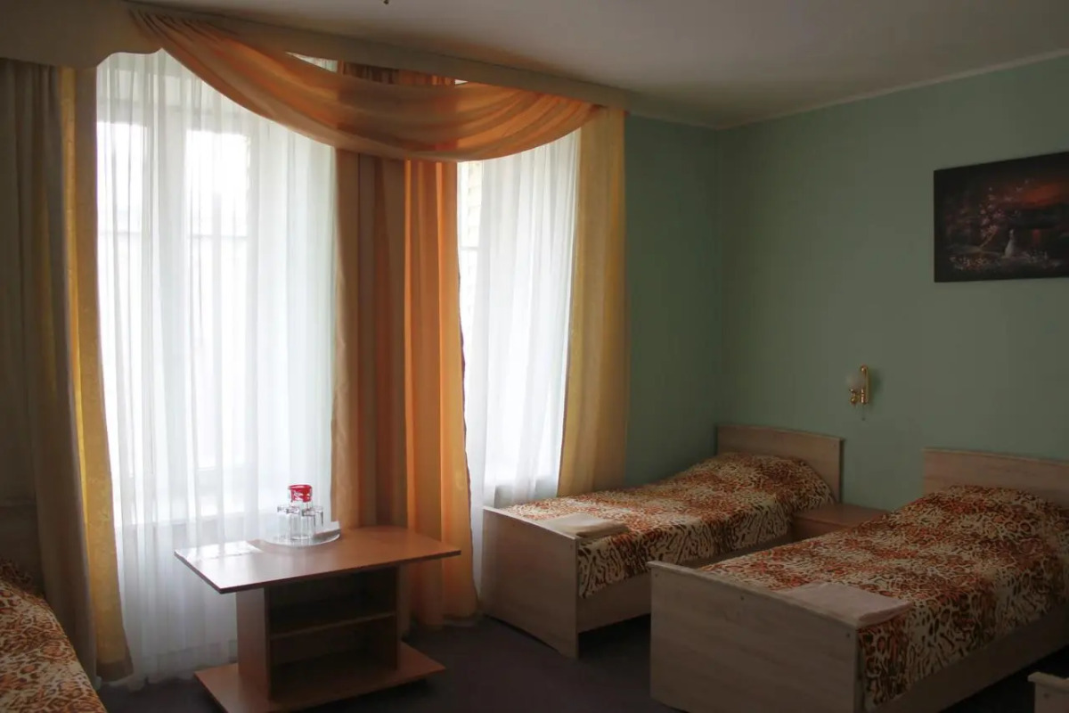 Отель Веста