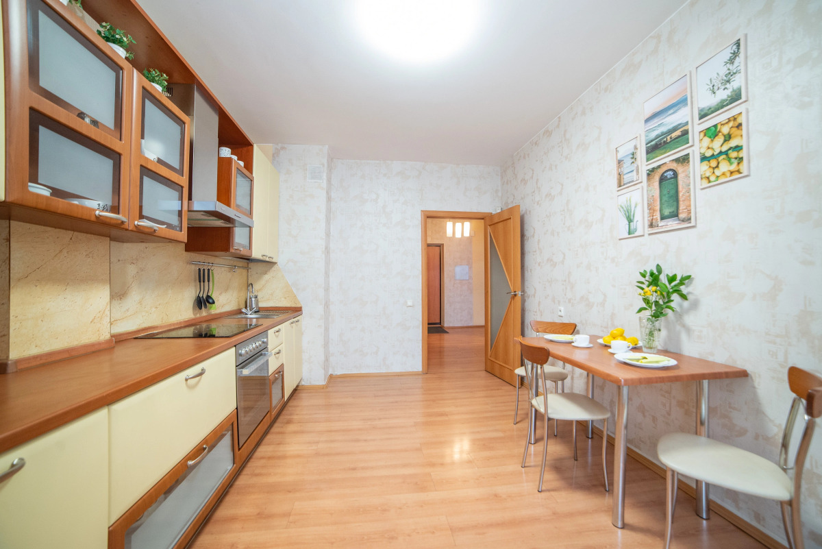 Апартаменты Трехкомнатная в центре