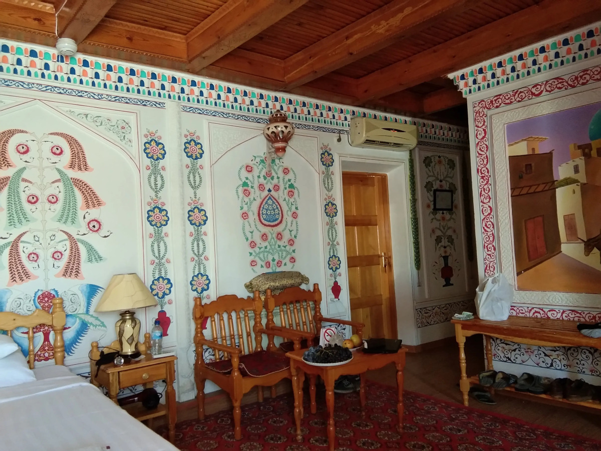 Отель Sasha & Son