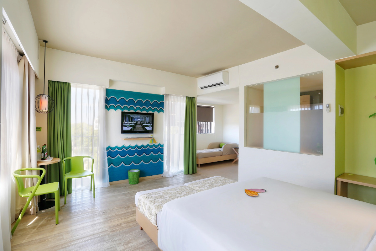 Отель MaxOneHotels Bukit Jimbaran