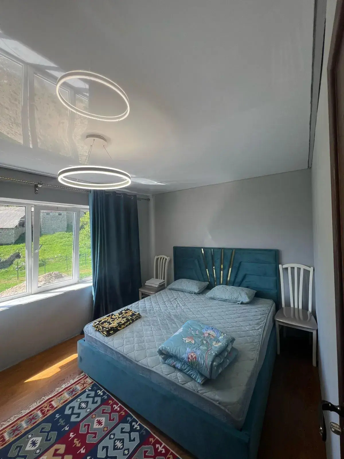 Жилые помещения у водопада Тобот