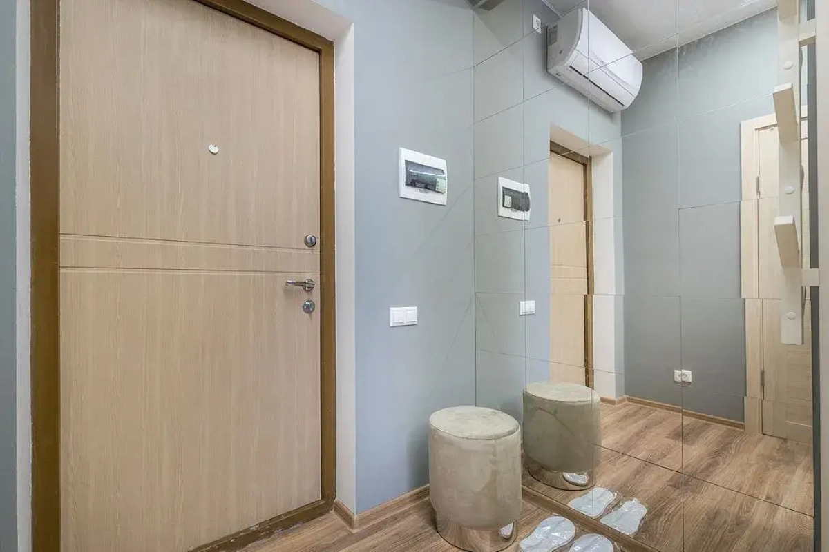 Апартаменты SKY INN Color Pink