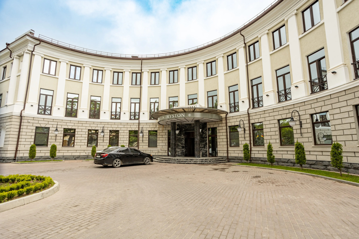 Отель Ирыстон