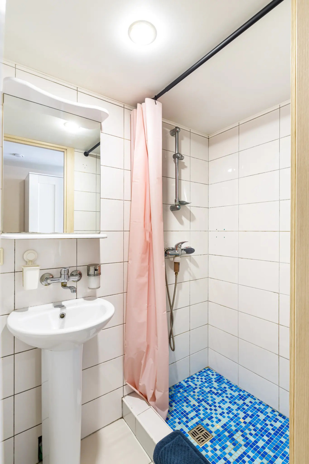 Апартаменты Roomstay комфорт плюс