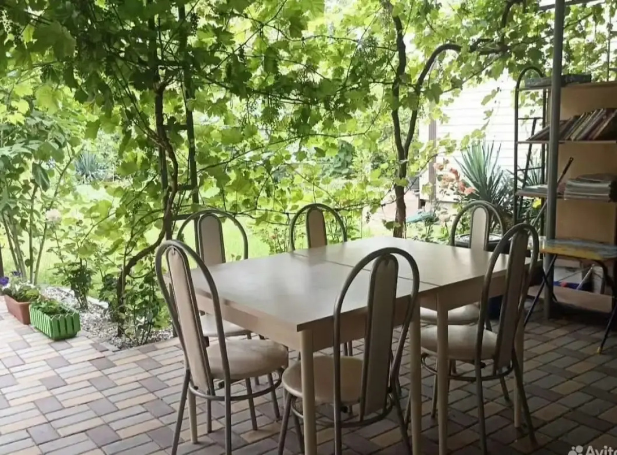 Гостевой дом с бассейном Уральский