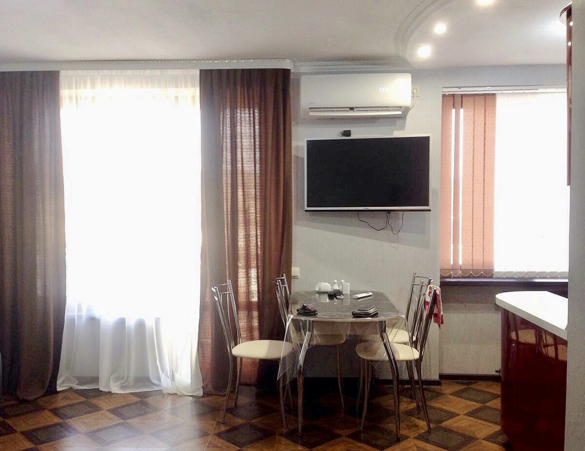 Апартаменты на Вардания 7