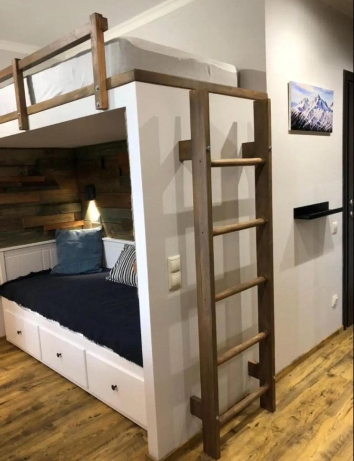 Апартаменты на Вознесенской 4