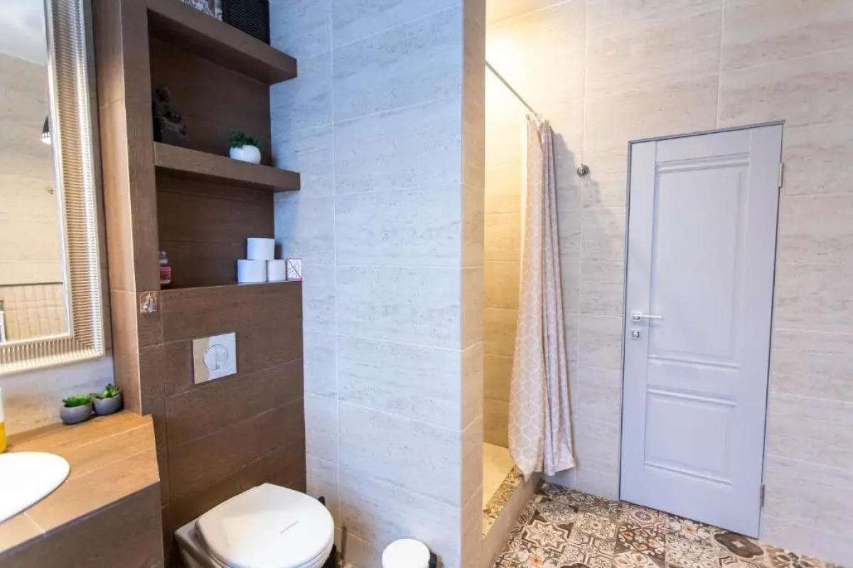 Гостевой дом Four Lions House (Фор Лайонс Хаус)