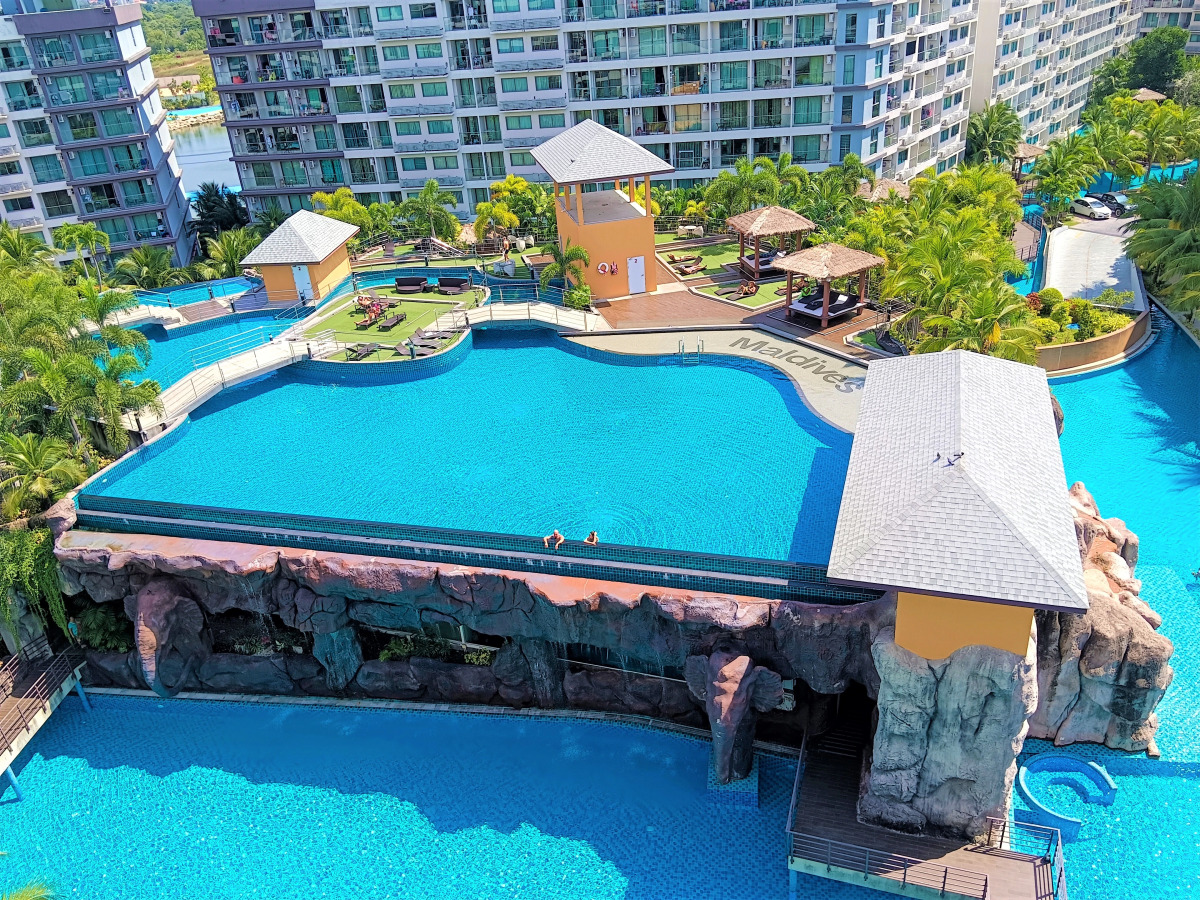 Апартаменты Laguna Beach Resort 3 The Maldives