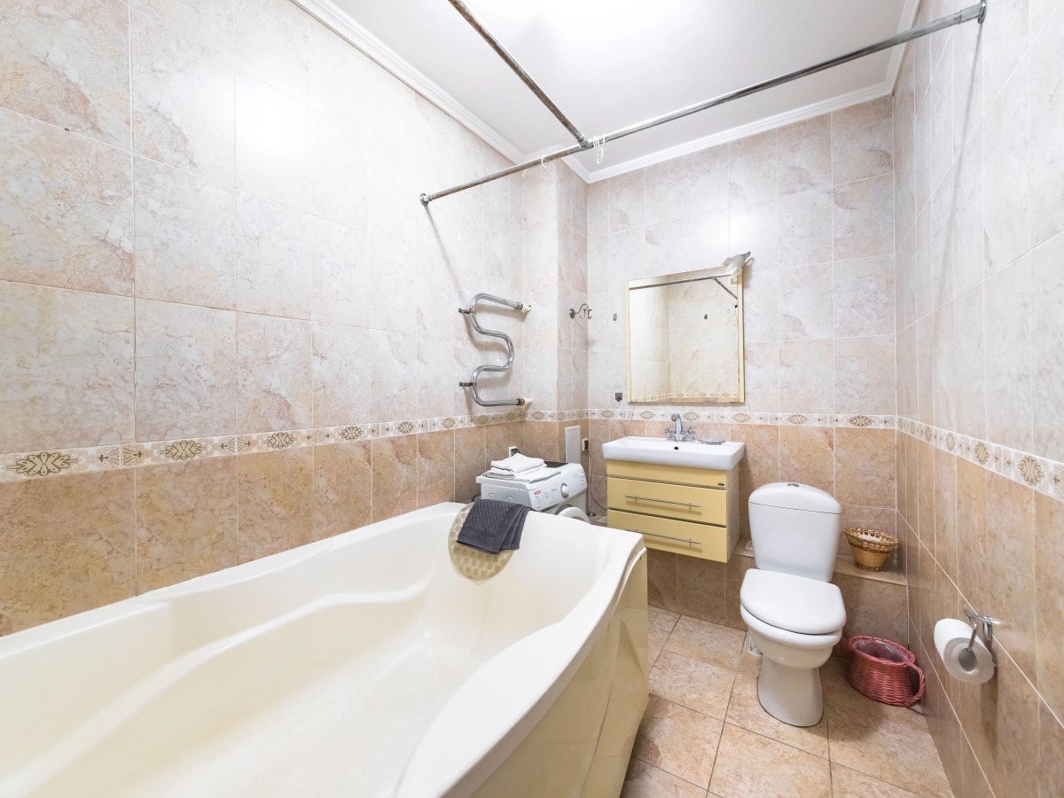 Апартаменты У Финляндского Вокзала и Крейсера Авроры"