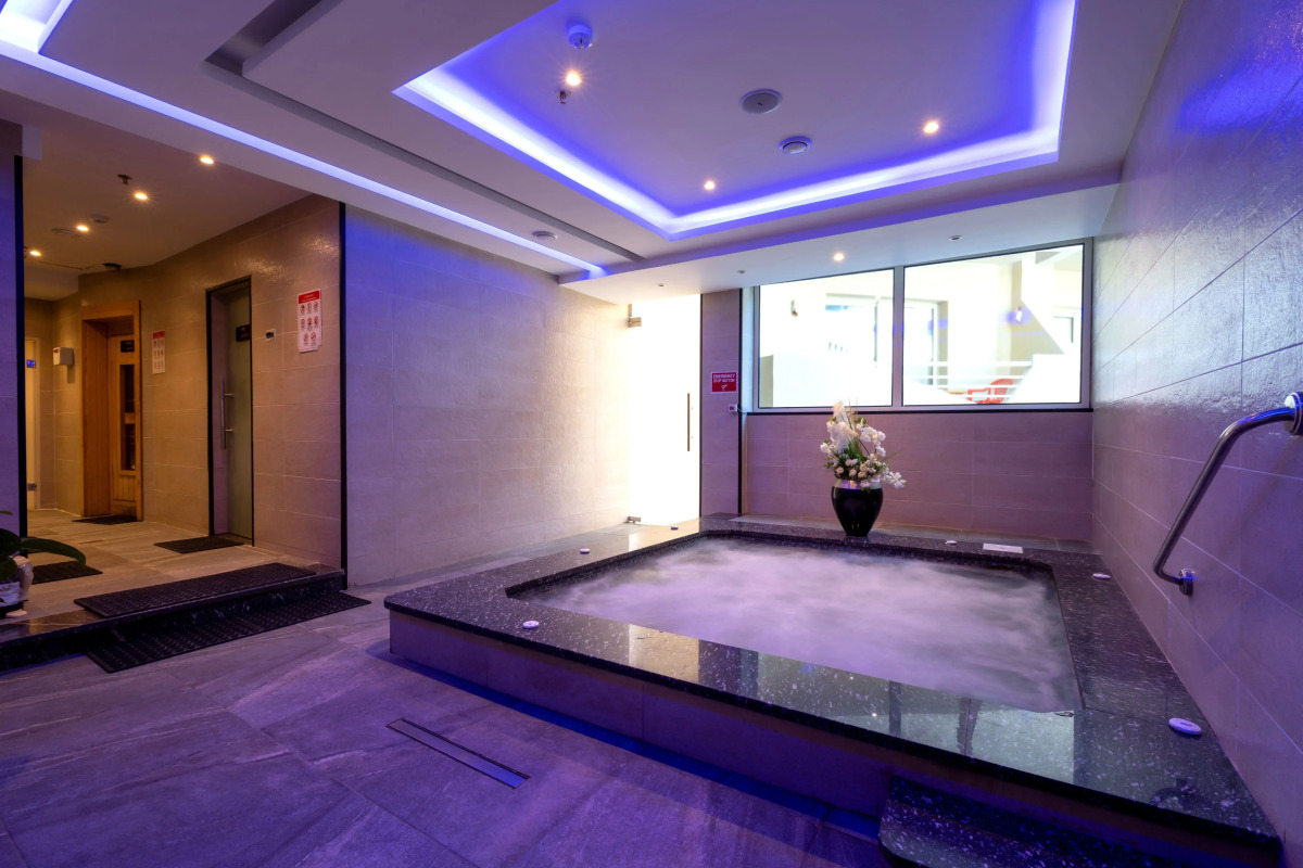 Seven Seas Jolie Bay