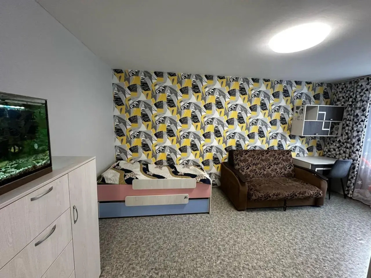 Квартира Уютная двухкомнатная 20 минут до центра