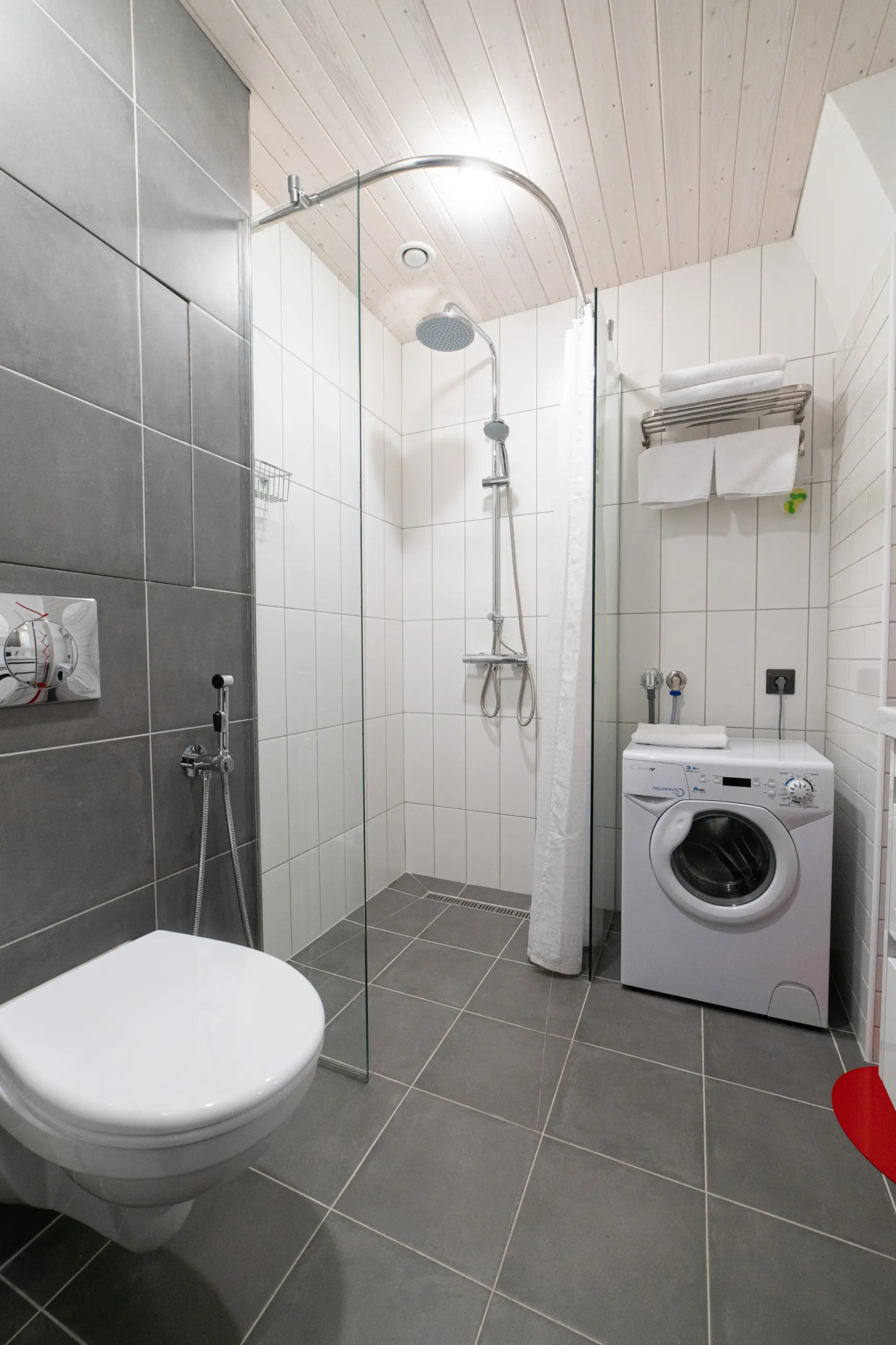 Отель Двенадцать