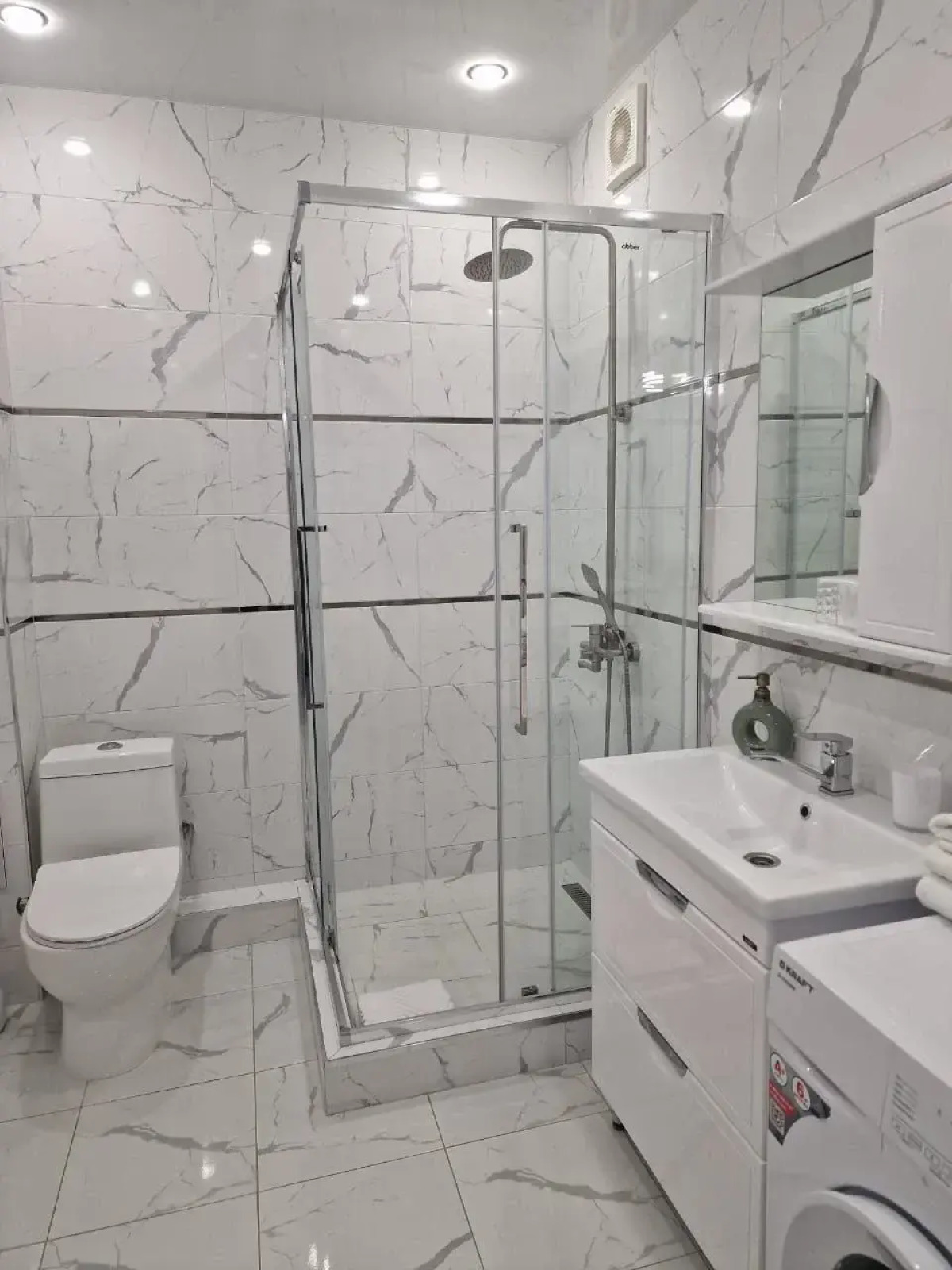 Апартаменты Flatirini на Братьев Темировых 69/3