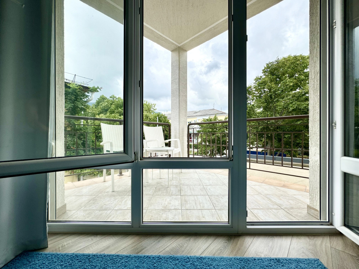 Апартаменты Лермонтовский бульвар 1