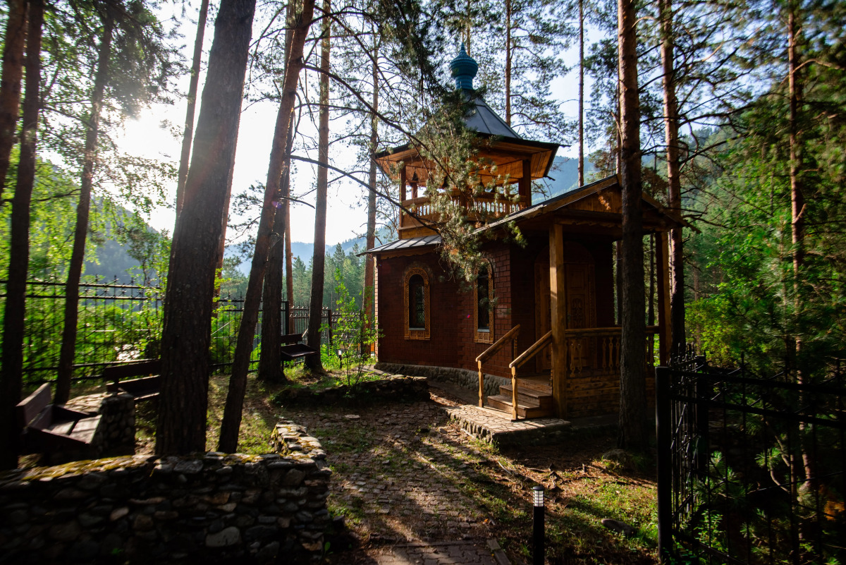 Отель ГК Ареда 1 - Mountain