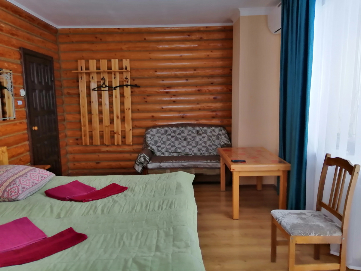 Гостевой дом на берегу озера Неро