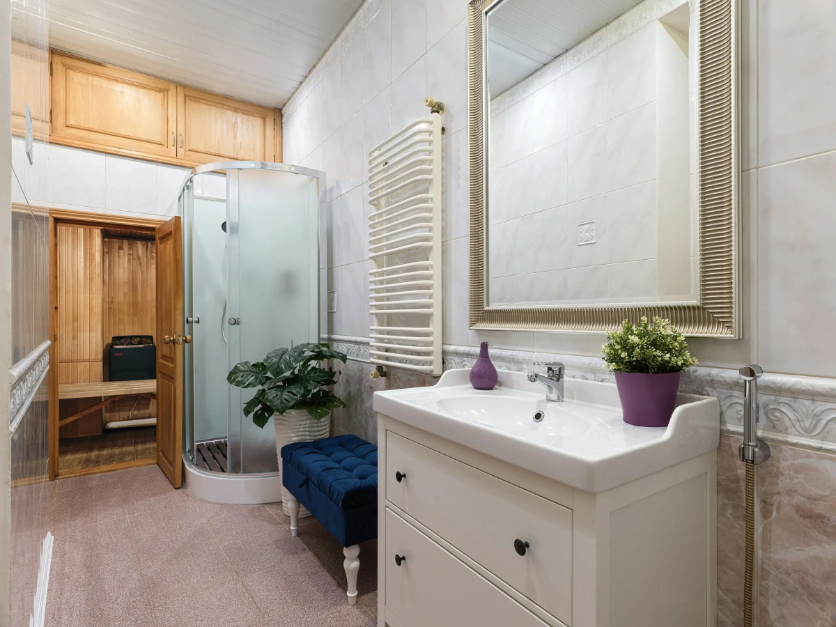 Апартаменты Minin Apartments с видом на Казанский собор 120 кв.м.