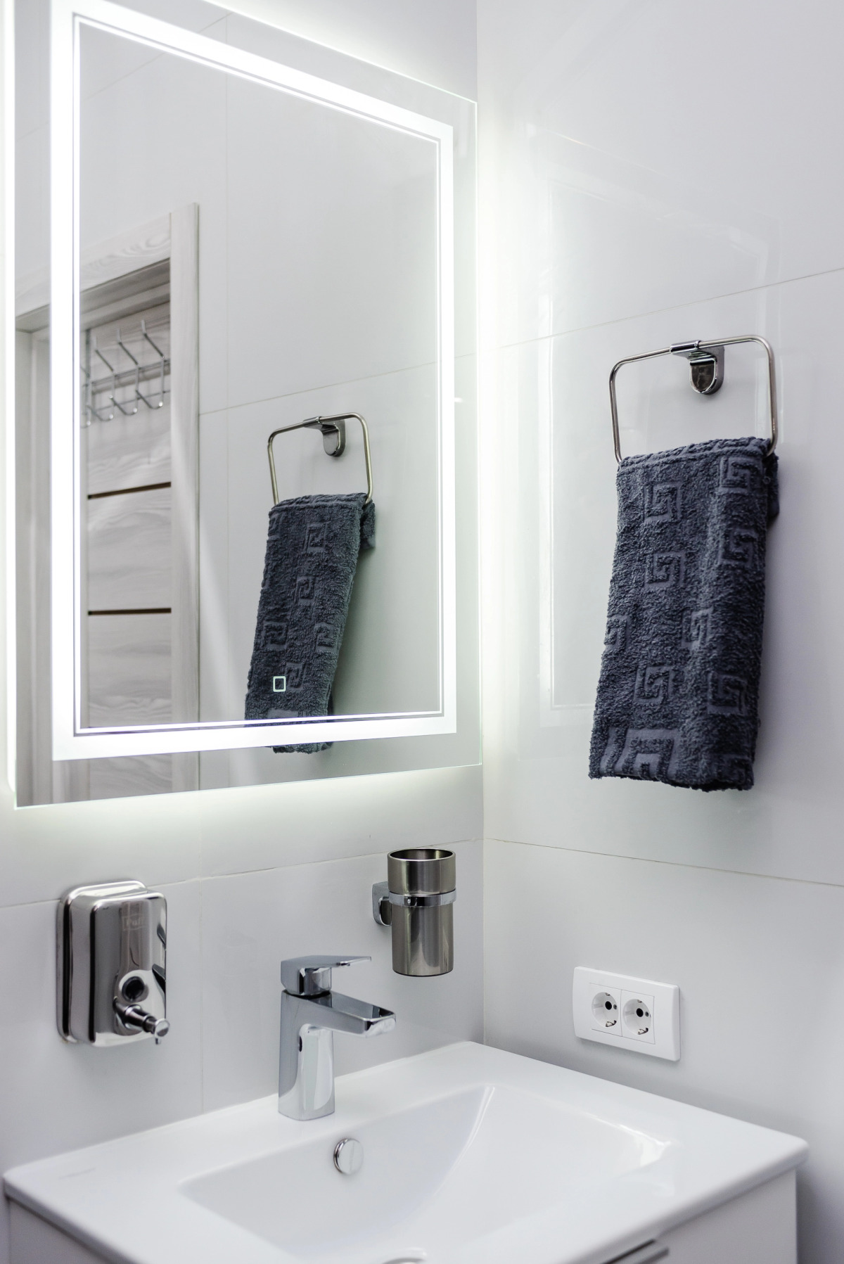 Апартаменты LikeHome Life - Калужская Букинист 1