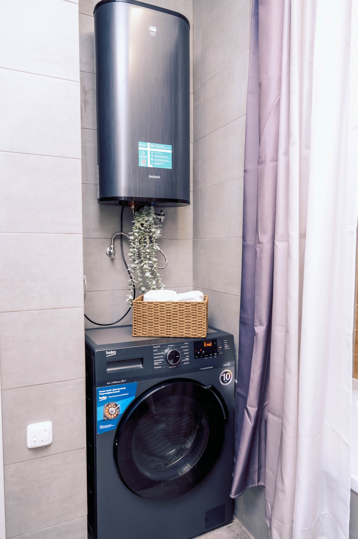 Трехкомнатная Просторная Квартира на 6 гостей у ТЦ Планета и Аквапарка