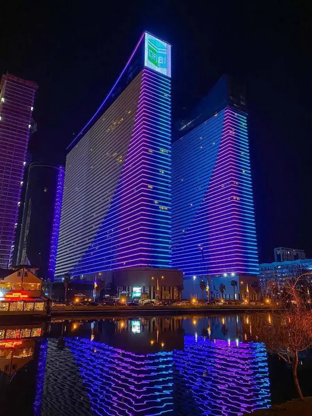 Апартаменты у моря с шикарным видом в Апарт-Отеле Orbi City (Новый Батуми, Аллея Героев) (4346А)