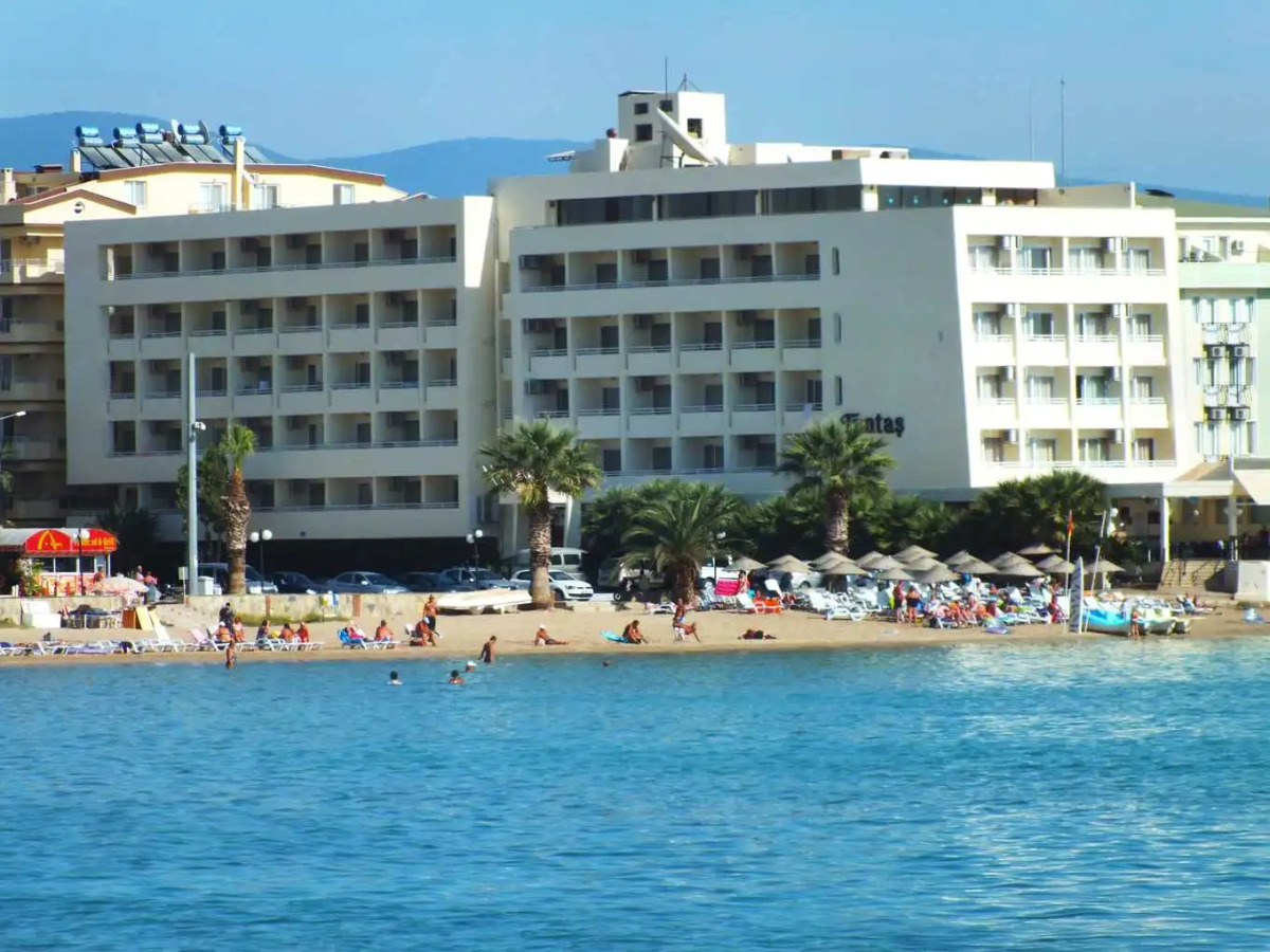 Отель Tuntas Beach Altinkum