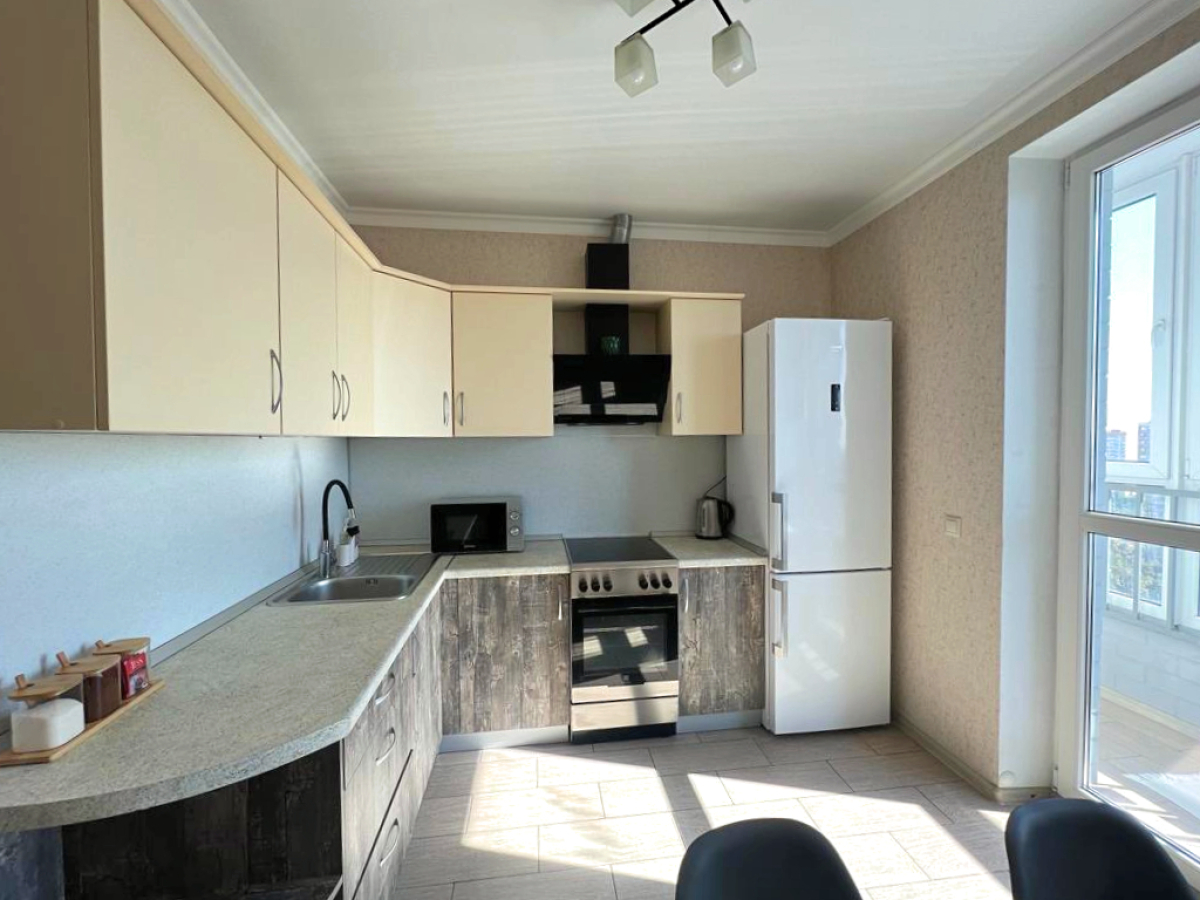 Квартира Саяны