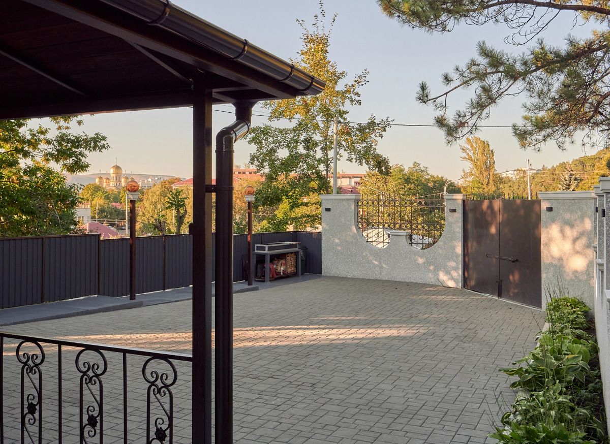 Квартира около Парка (парковка, мангал, беседка)