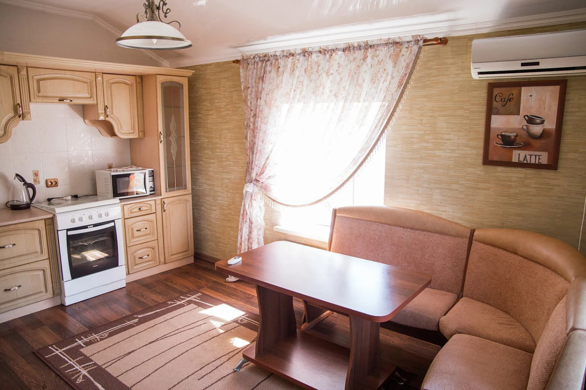 Александровский