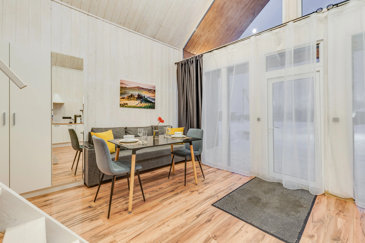 Частный дом загородный с баней на дровах