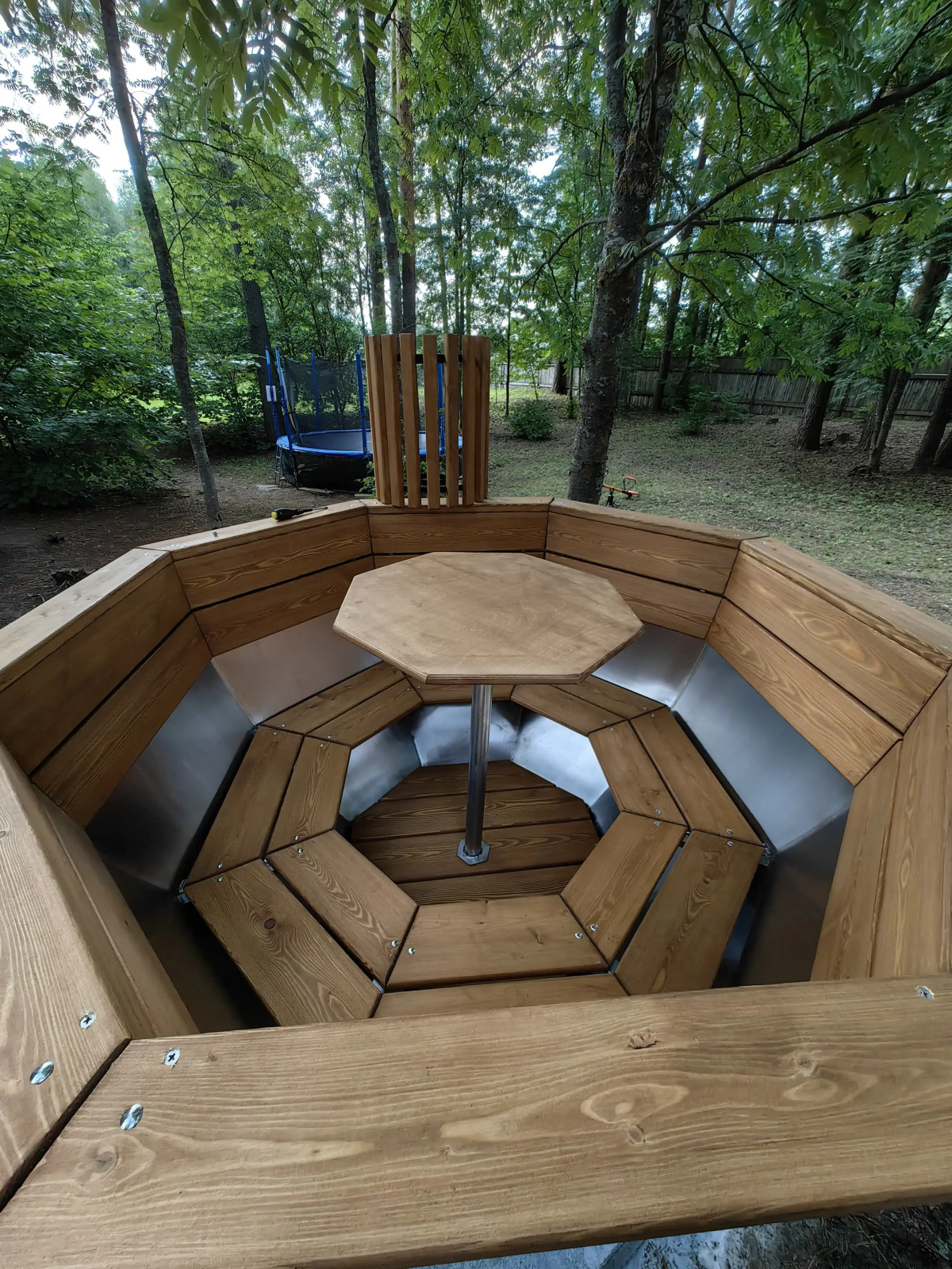 Частный дом Новый 6 местный дом у озера с банным чаном и баней.