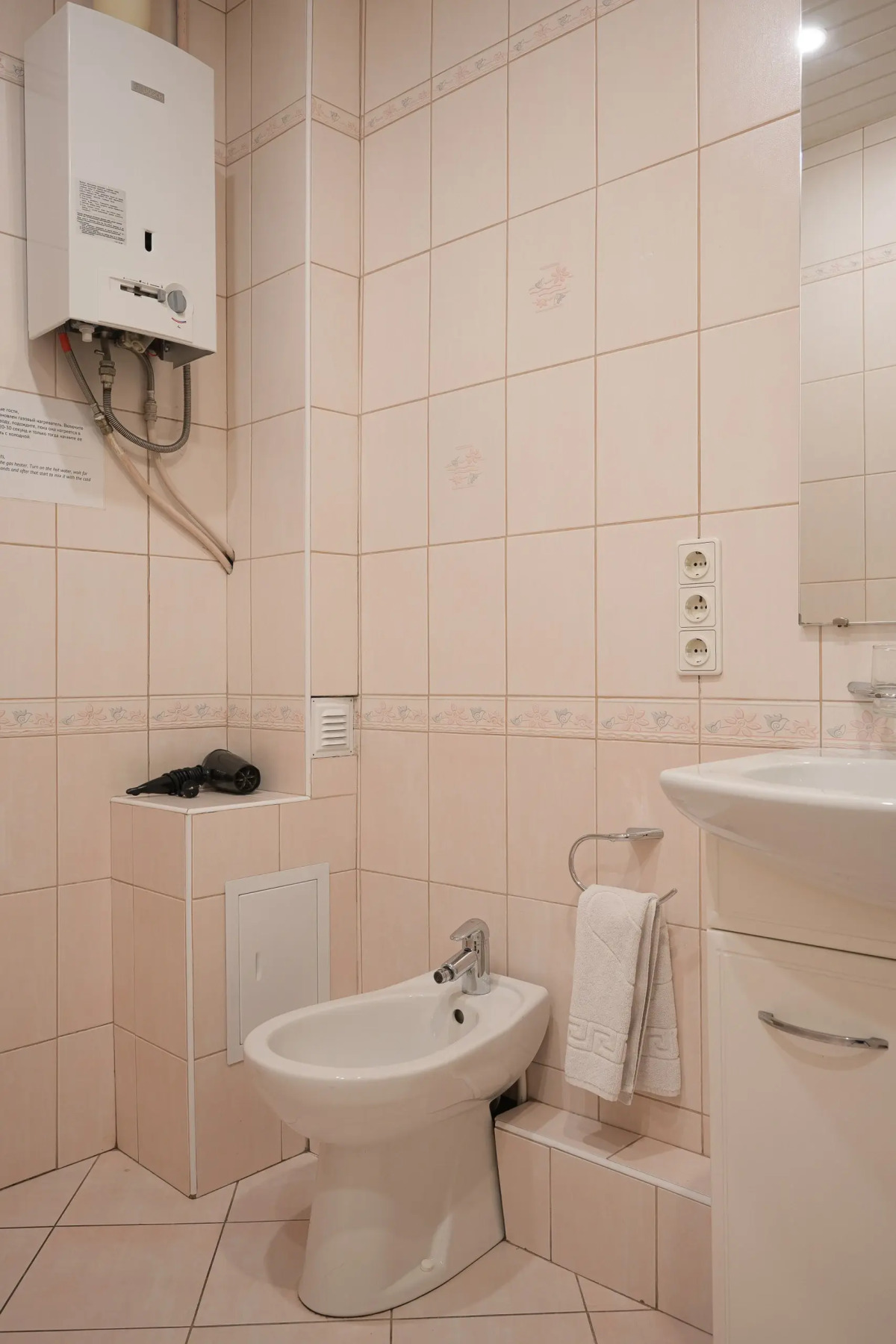 Апартаменты 1912 на богемной Петроградке