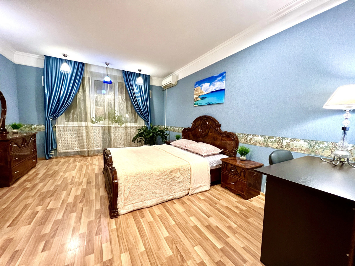 Просторные двухкомнатные Апартаменты в ЖК Камелот рядом с Набережной р. Волга (Садовая 335)