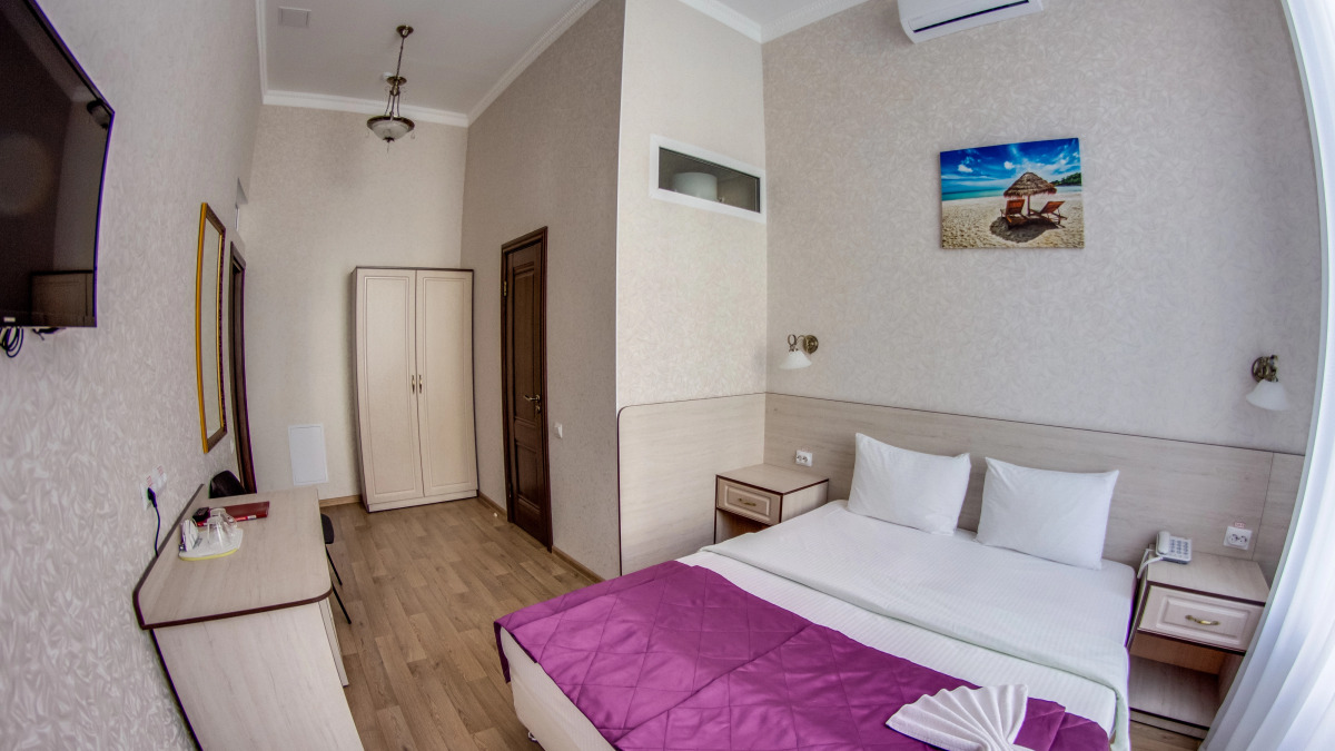 Отель сквер Высоцкого