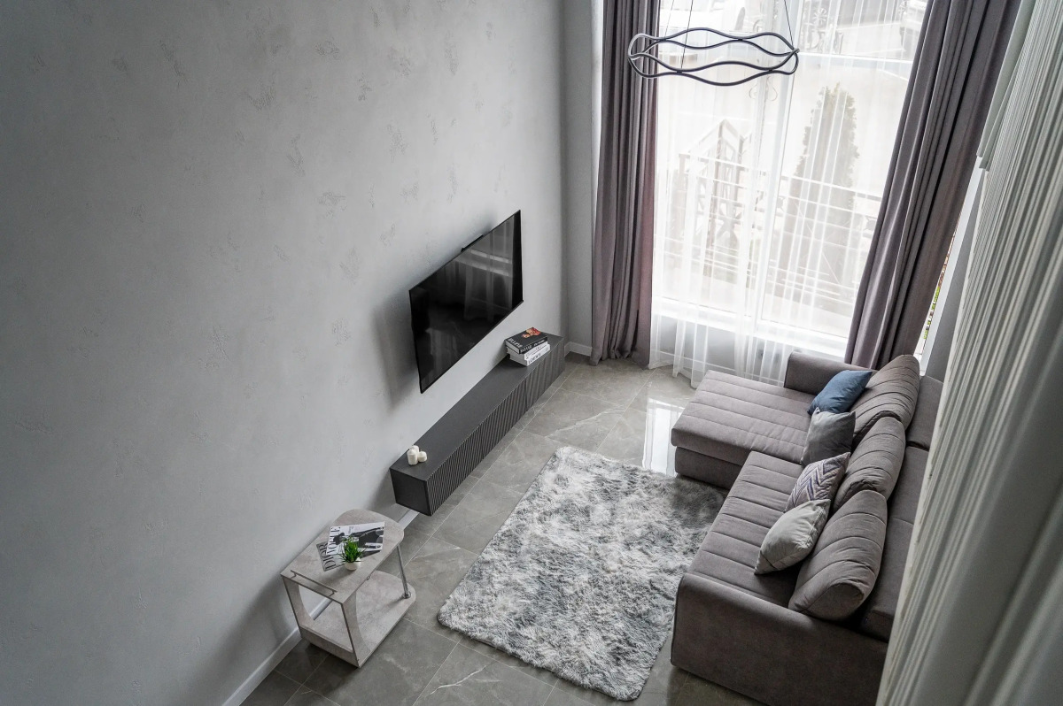 Двухуровневая квартира у реки. Кватро 3/3