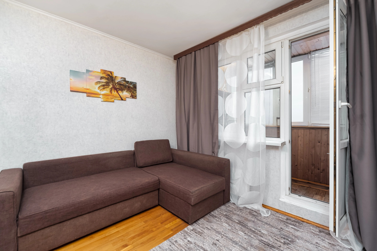 Апартаменты Семейная Квартира на 6 человек м.Домодедовская