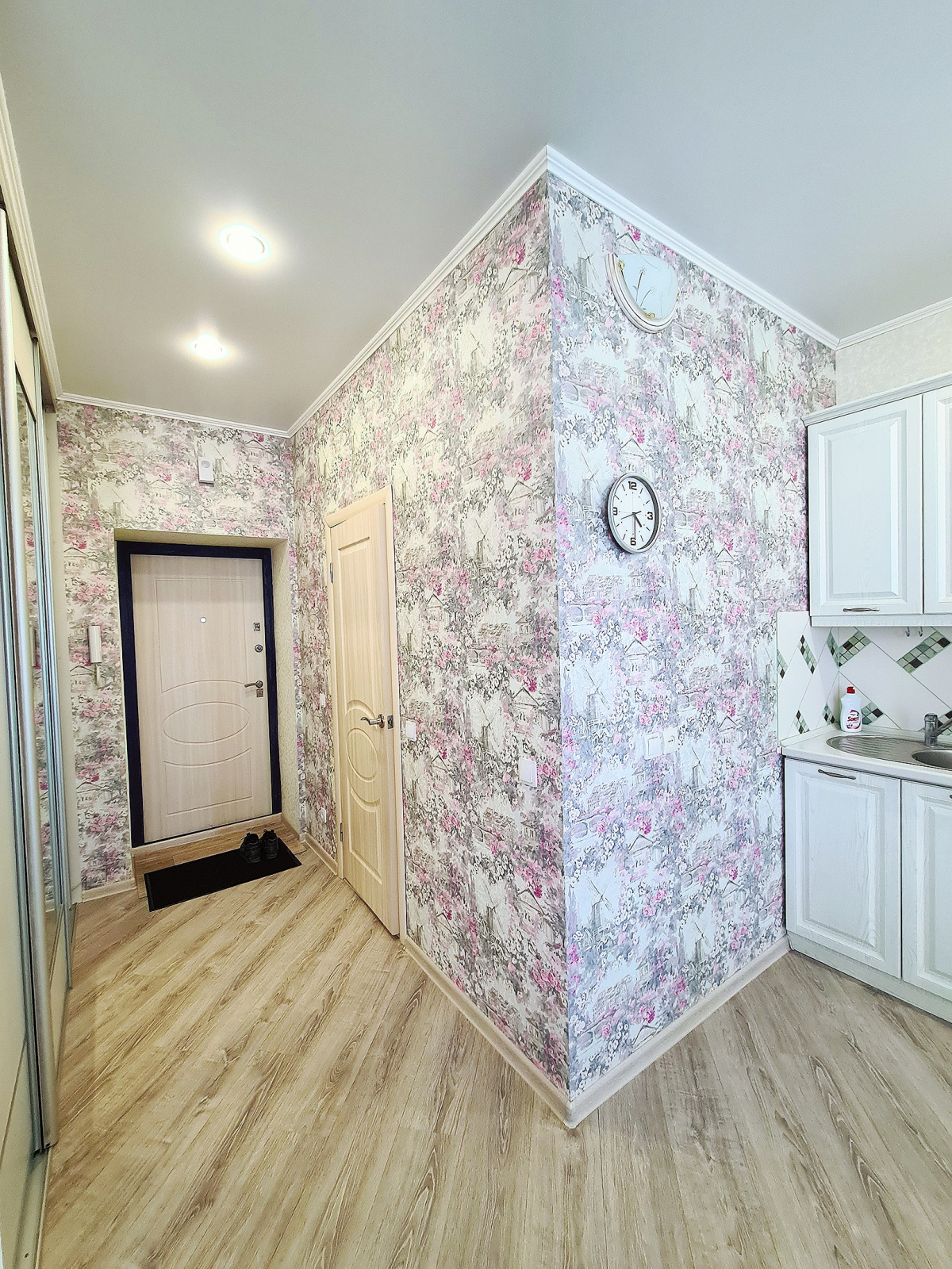 Апартаменты Красный Путь 101