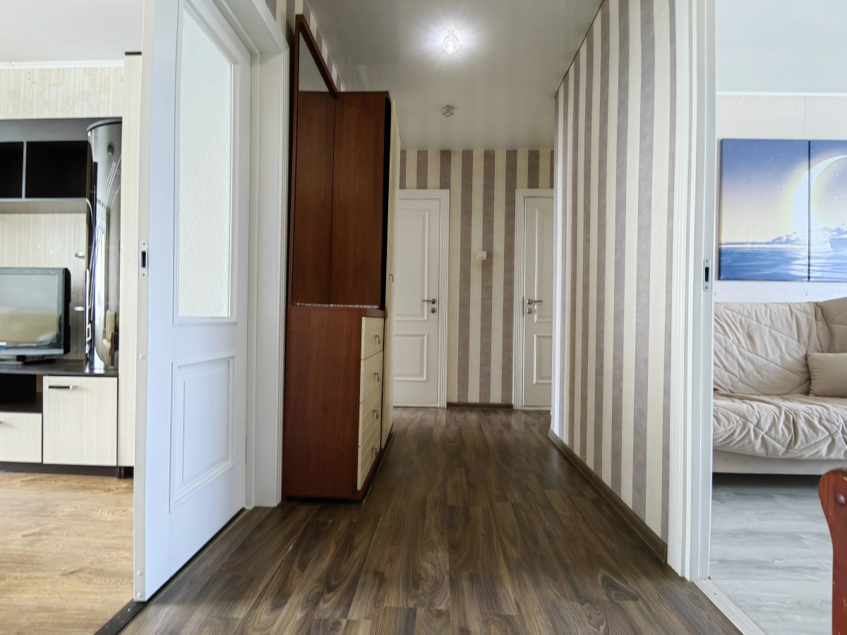 Апартаменты трехкомнатные  у Елены