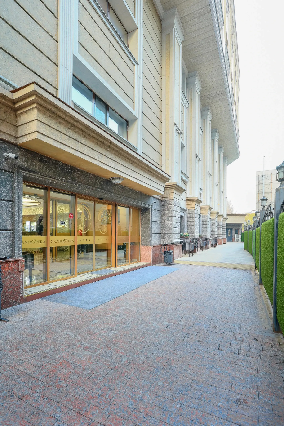 Отель Grand Opera