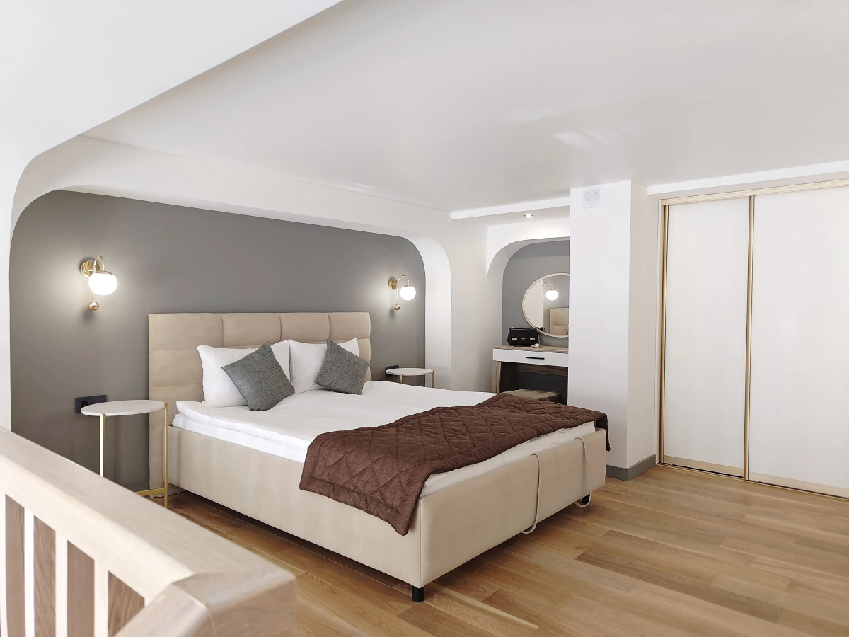 Апартаменты двухуровневые с видом на горы. Жить в Горах.