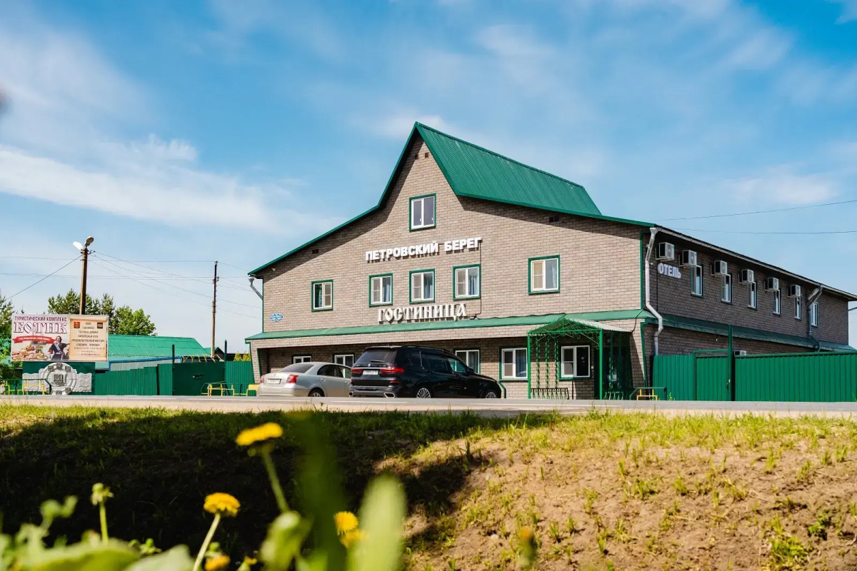 Отель Петровский берег