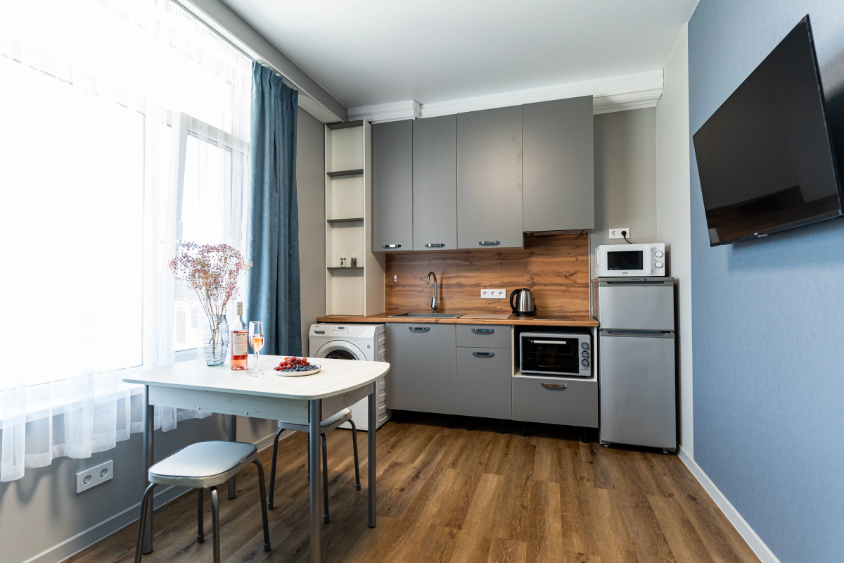 Апартаменты в Нoвоpоccийcкe c Дизaйнерcким Рeмoнтoм