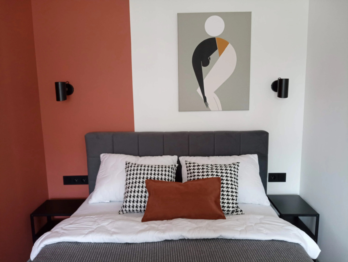 Апартаменты 200 метров от Кремля Двухкомнатная квартира