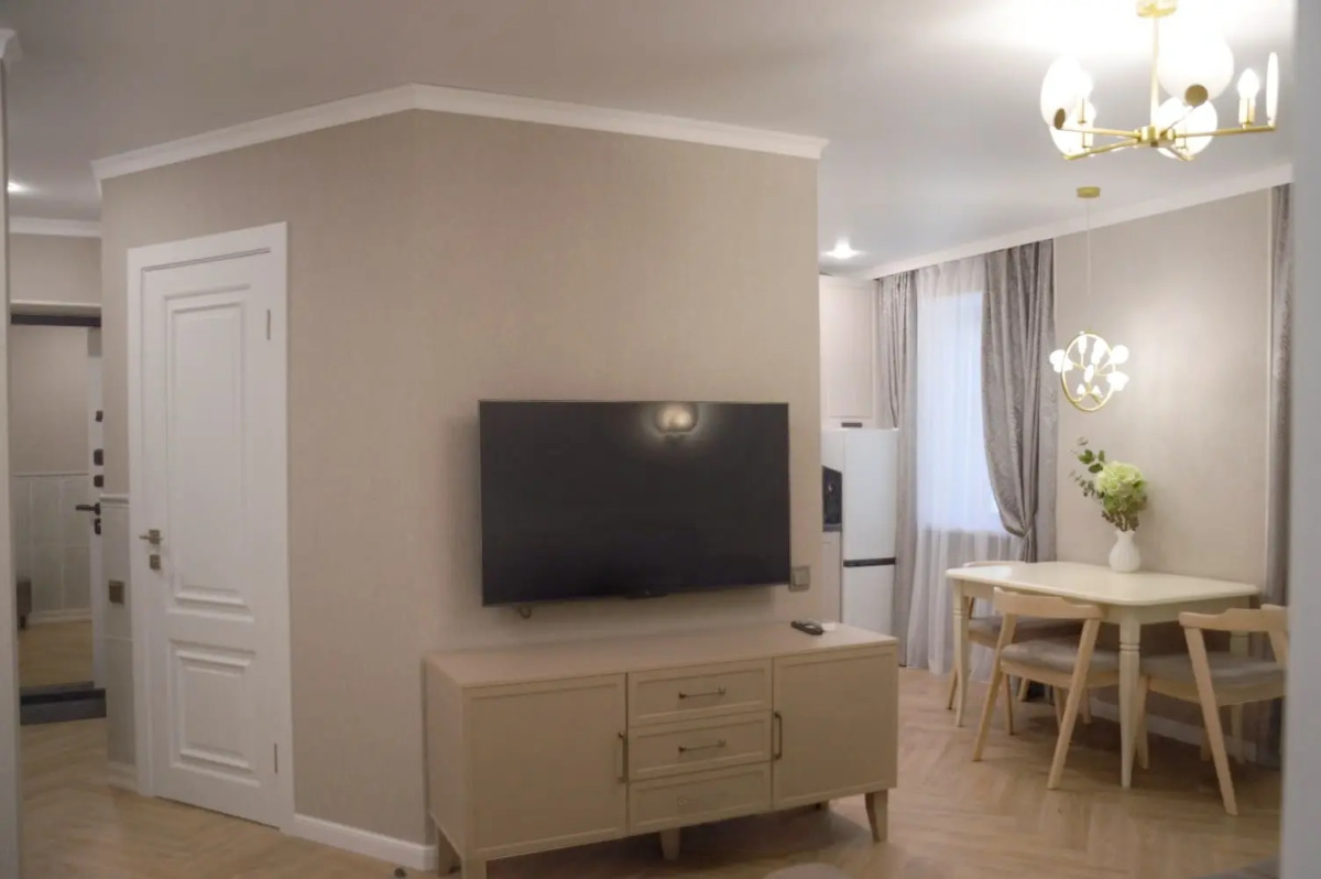 Квартира у озера