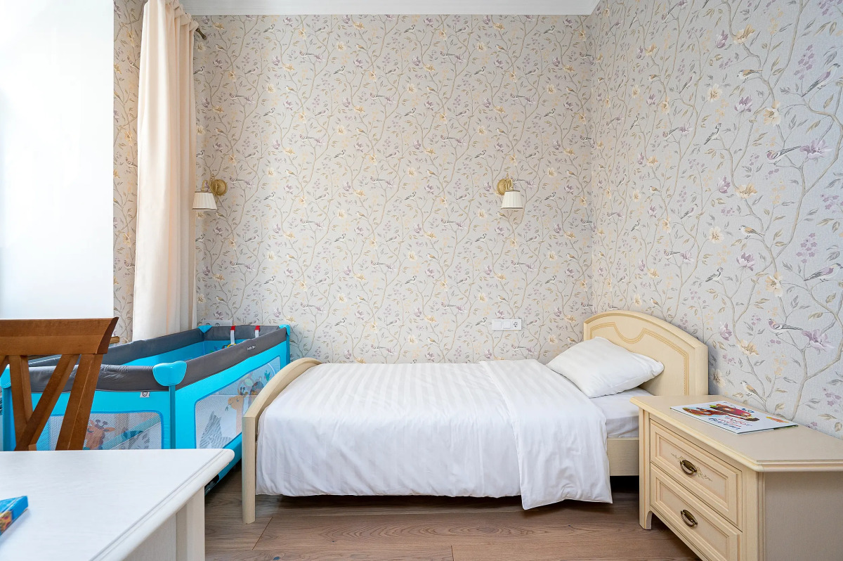 Трехкомантная квартира у летнего сада в Мозаичном дворе