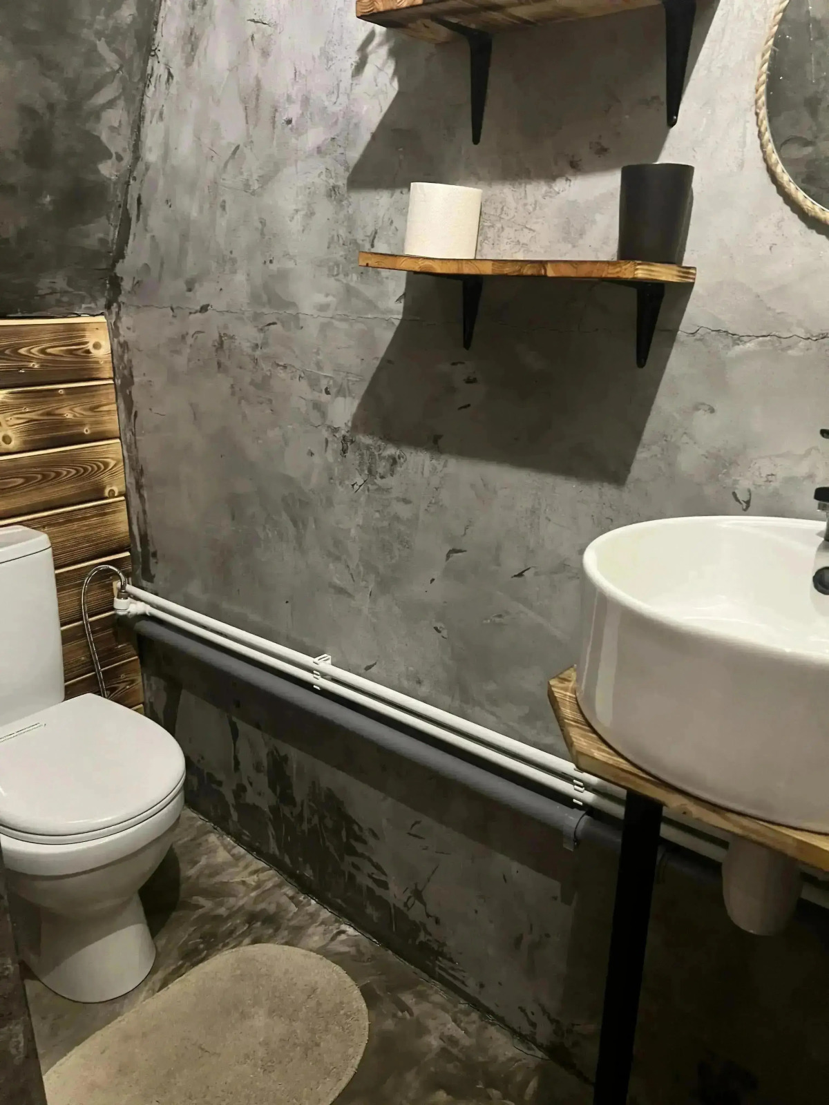 Частный дом Уютный у Реки с Чаном в Современном Стиле