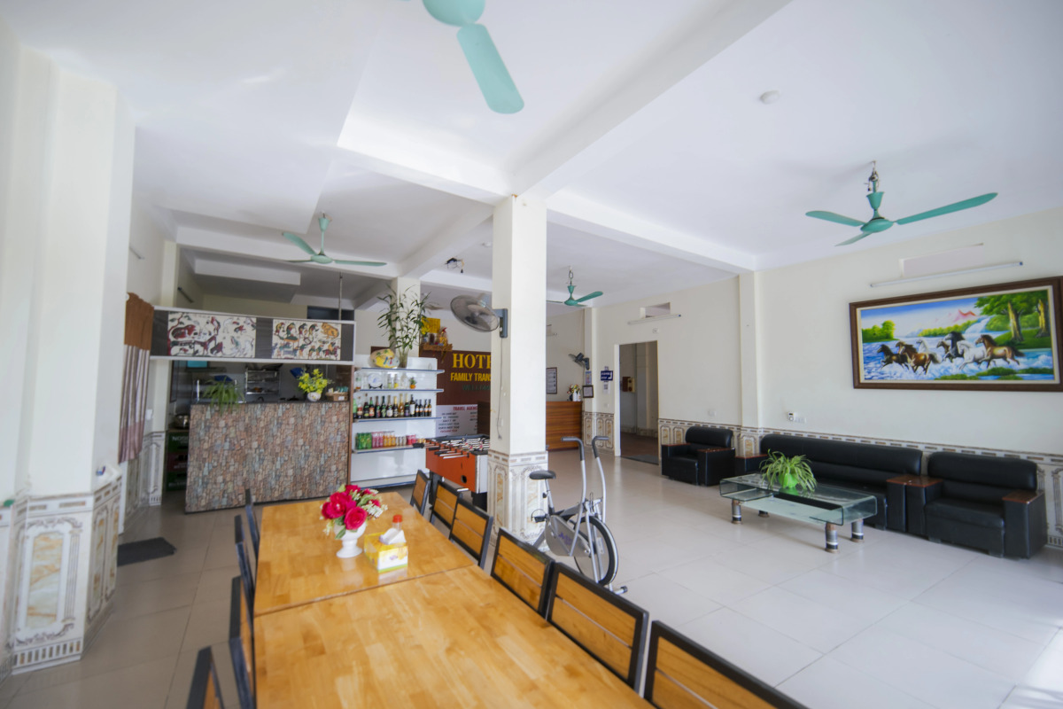 Отель Family Transit 2