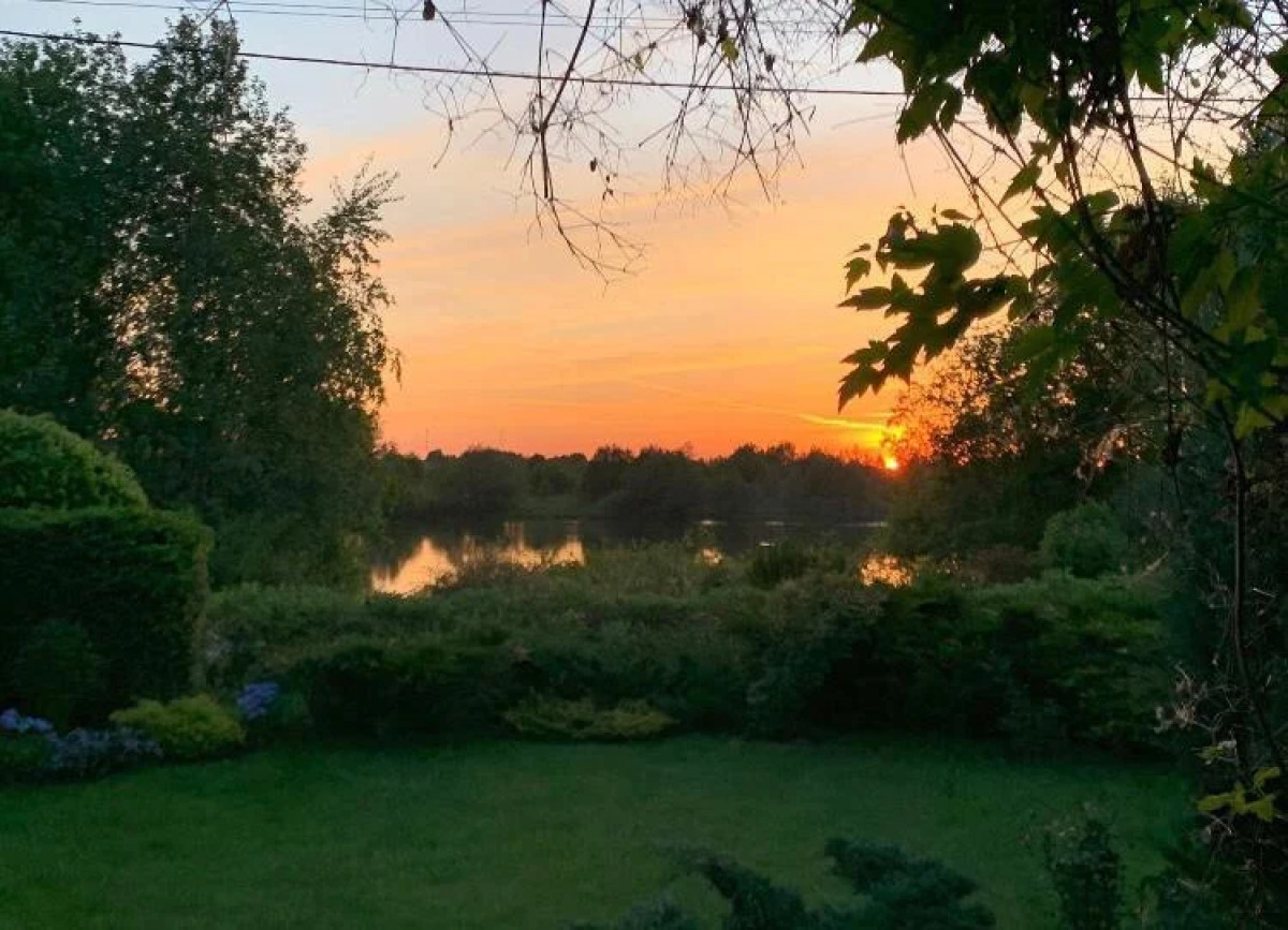 Вилла Ларсон